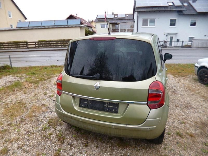 Second-hand Renault Modus 101 CP (74 kW) 2010 Verde Monovolum