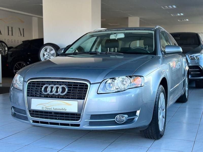 Grau Gebraucht 2005 Audi A4 Comfort Kombi | 2.990 € (Guter Preis) - Bild 1/4