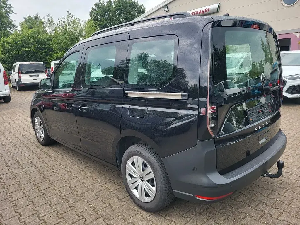 Gebraucht VW Caddy 102 PS (75 kW) 2023 Schwarz Van / Kleinbus