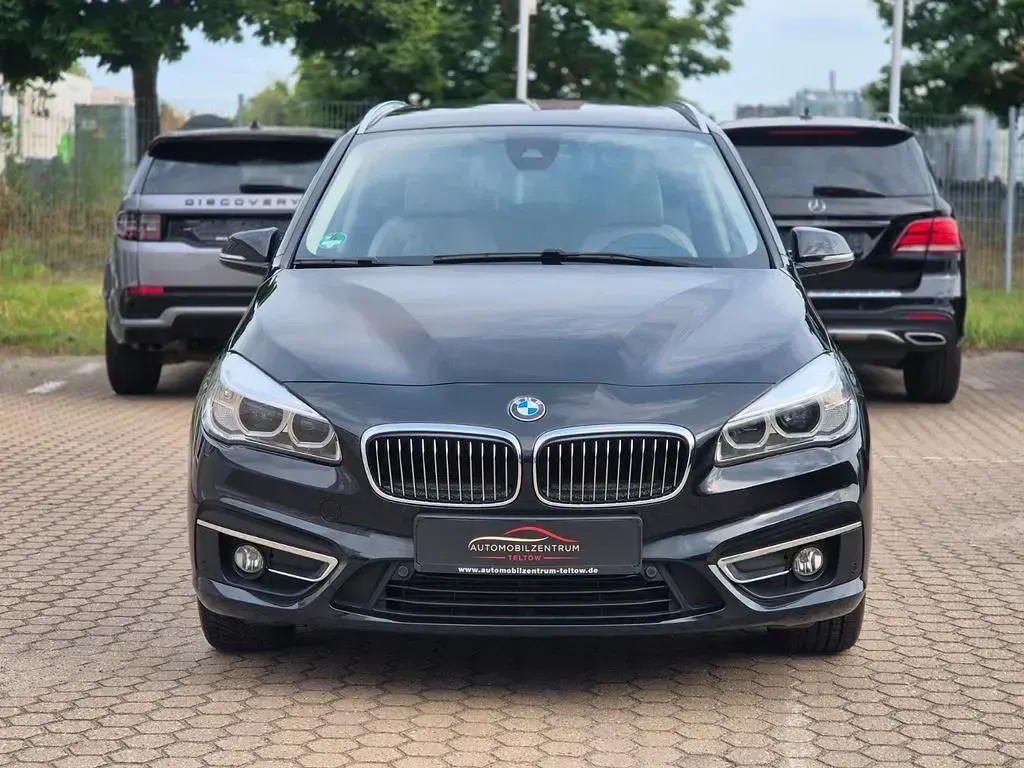 Gebraucht BMW 218 Gran Tourer Luxury Line 136 PS (100 kW) 2017 Schwarz Van / Kleinbus