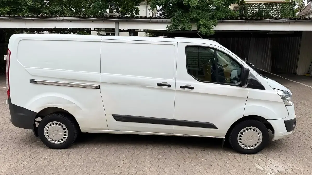 Gebraucht Ford Transit Custom 125 PS (91 kW) 2015 Weiß Van / Kleinbus