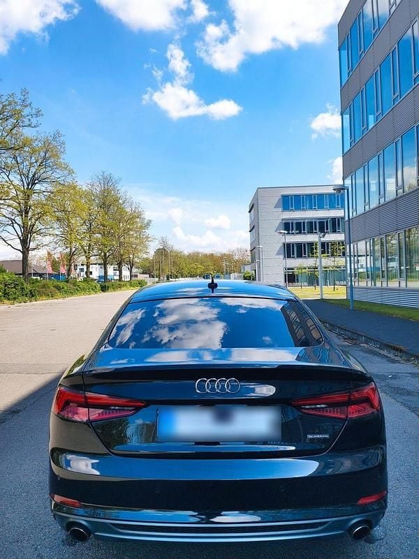 Gebraucht Audi A5 Ambiente 252 PS (185 kW) 2017 Schwarz Coupé
