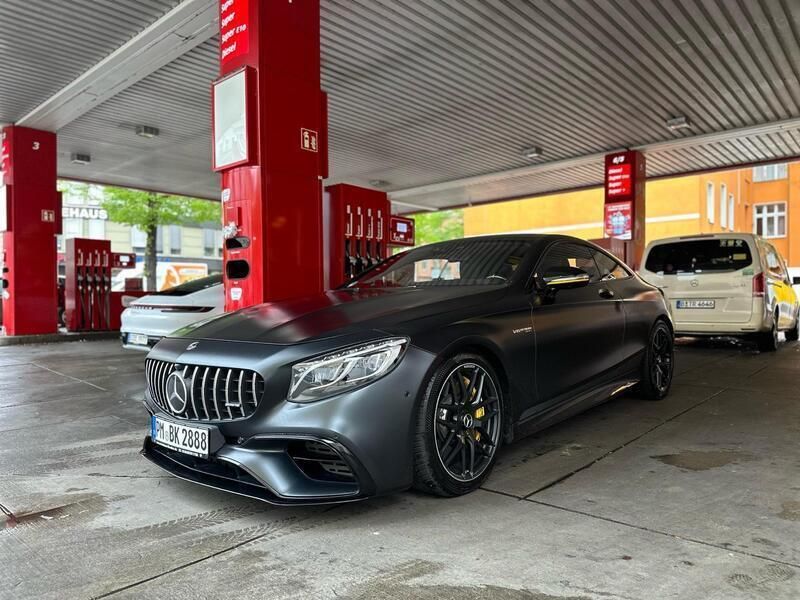 Schwarz Gebraucht 2018 Mercedes S63 AMG AMG Coupé | 100.000 € (Teuer) - Bild 1/4