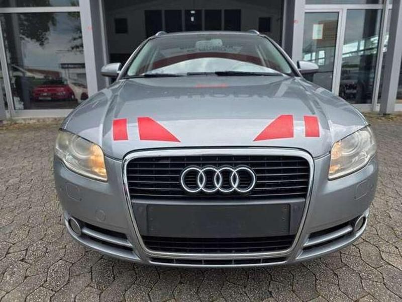Grau Gebraucht 2008 Audi A4 Business Limousine | 999 € - Bild 1/4