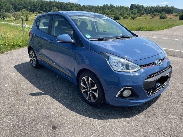 Gebraucht Hyundai i10 Intro Edition 67 PS (49 kW) 2014 Blau metallic Kleinwagen