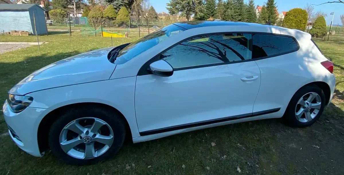 Gebraucht VW Scirocco 160 PS (117 kW) 2009 Weiß Coupé