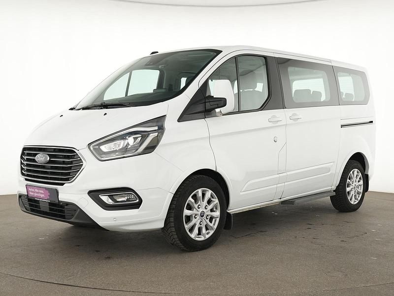 Weiß Gebraucht 2022 Ford Tourneo Titanium X Van / Kleinbus | 37.636 € (Guter Preis) - Bild 1/4