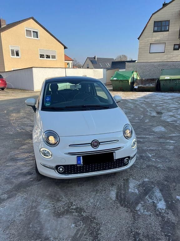 Weiß Gebraucht 2017 Fiat 500 Lounge Kleinwagen | 10.300 € (Fairer Preis) - Bild 1/4
