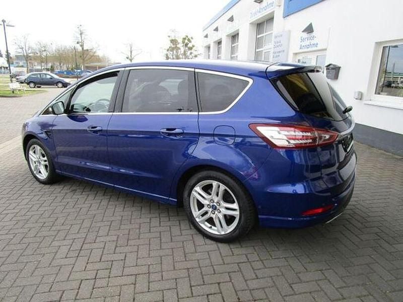 Gebraucht Ford S-MAX Titanium 190 PS (139 kW) 2016 Blau Van / Kleinbus
