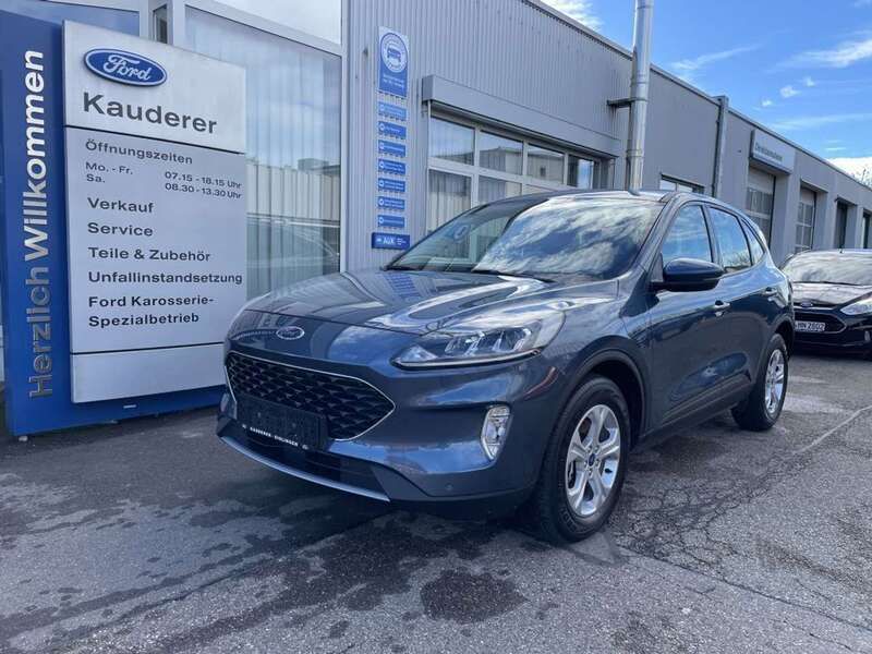 Chromablau metallic Gebraucht 2021 Ford Kuga Cool & Connect SUV | 21.190 € (Superpreis) - Bild 1/4