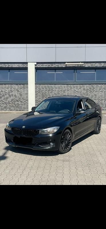 Schwarz Gebraucht 2014 BMW 320 Limousine | 8.550 € (Superpreis) - Bild 1/4