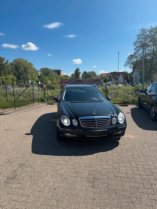 Schwarz Gebraucht 2008 Mercedes E280 Kombi | 5.499 € (Guter Preis) - Bild 1/4
