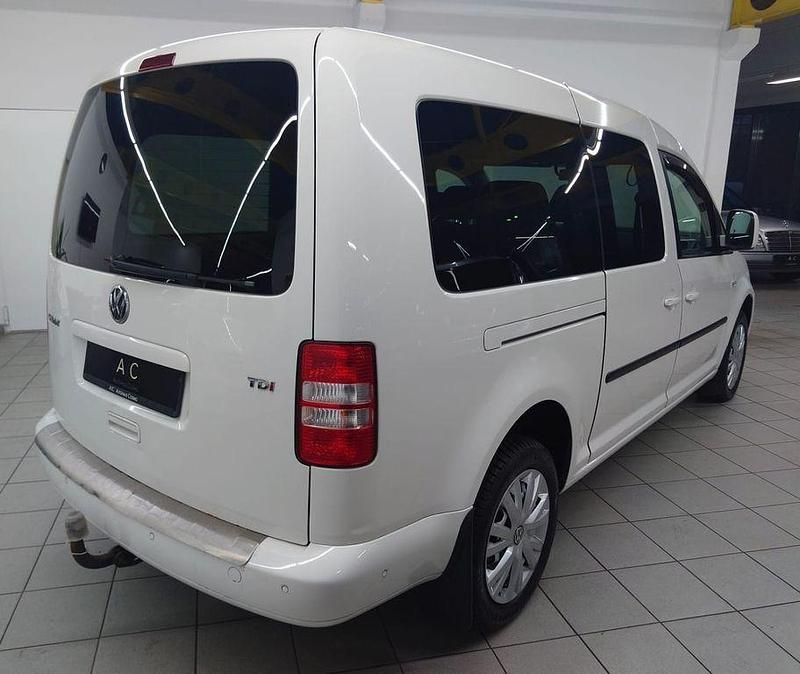 Gebraucht VW Caddy Maxi Trendline 102 PS (75 kW) 2013 Candyweiss Van / Kleinbus