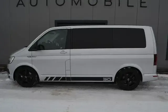 Używany VW Multivan Edition 110 KM (80 kW) 2016 Andere Minivan