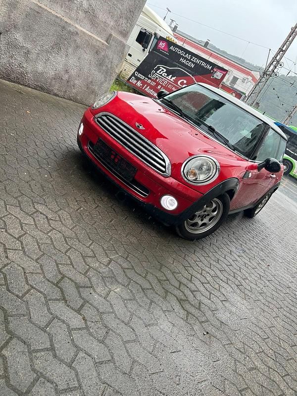 Rot Gebraucht 2008 Mini Cooper Kleinwagen | 2.900 € (Fairer Preis) - Bild 1/4