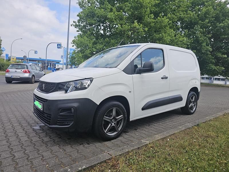 Weiß Gebraucht 2019 Peugeot Partner Van | 13.000 € - Bild 1/4