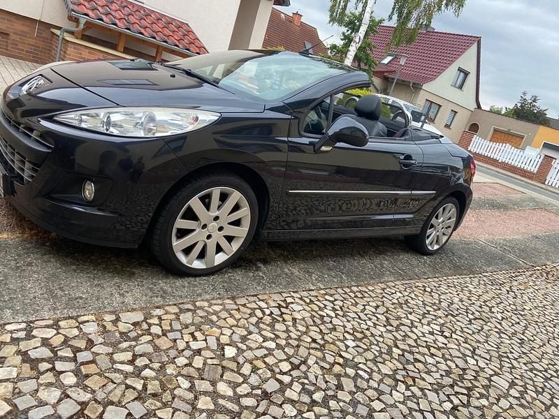 Schwarz Gebraucht 2014 Peugeot 207 CC Cabrio | 4.800 € (Fairer Preis) - Bild 1/4