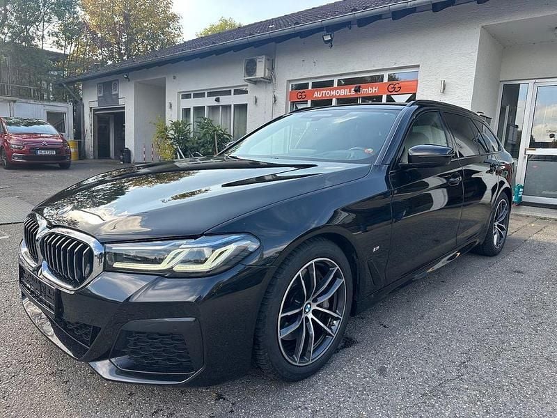 Schwarz Gebraucht 2023 BMW 530 M Sport Limousine | 37.900 € (Guter Preis) - Bild 1/4