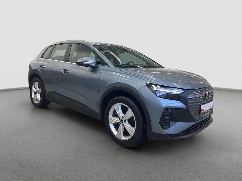 Gebraucht Audi Q4 e-tron Ambiente 150 kW (204 PS) 2022 Geysirblau metallic SUV
