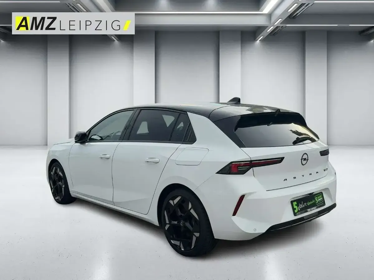 Gebraucht Opel Astra GSe 224 PS (164 kW) 2023 Weiß Kleinwagen