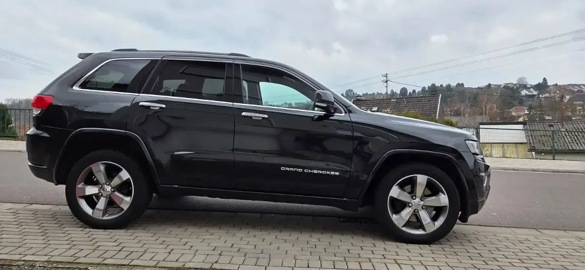 Gebraucht Jeep Grand Cherokee 269 PS (197 kW) 2013 Schwarz SUV