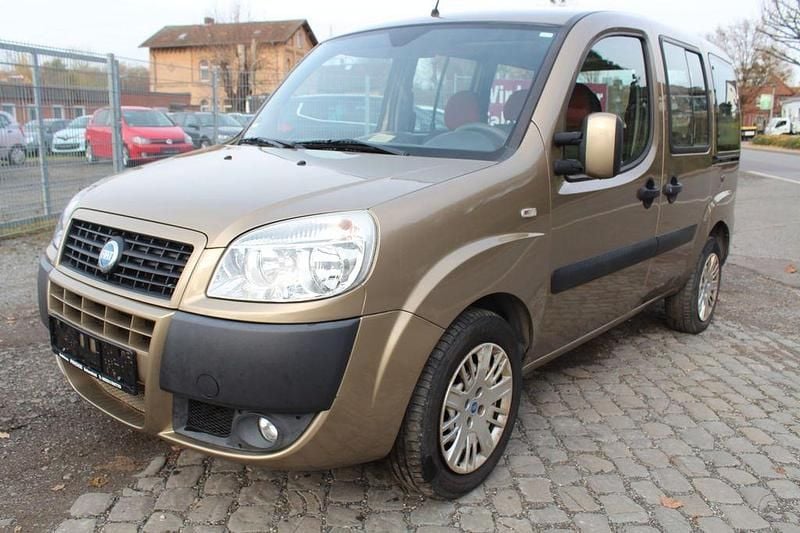 Braun Gebraucht 2007 Fiat Doblò Dynamic Van / Kleinbus | 2.999 € (Superpreis) - Bild 1/4