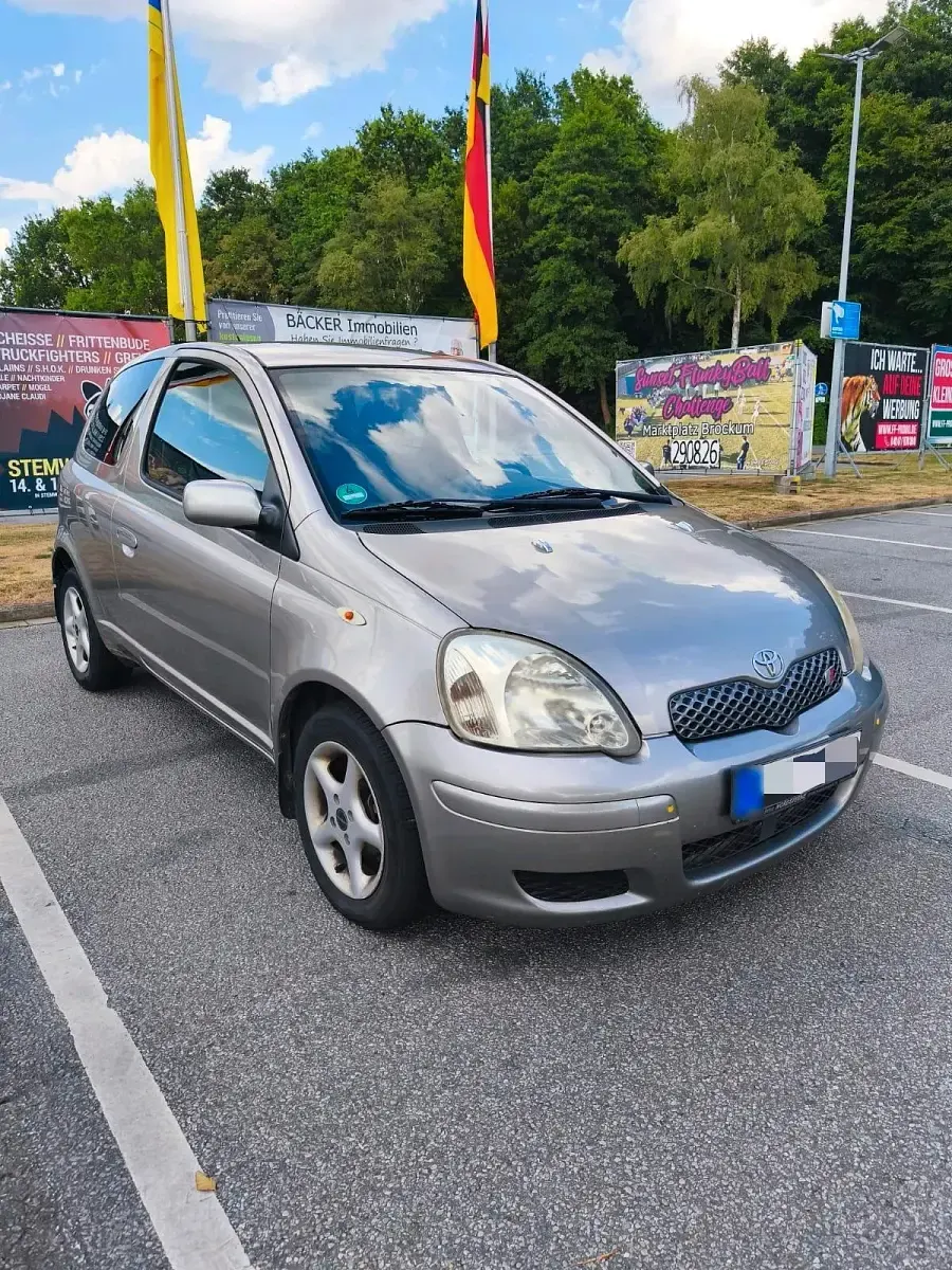 Gebraucht Toyota Yaris 75 PS (55 kW) 2005 Andere farben Kleinwagen