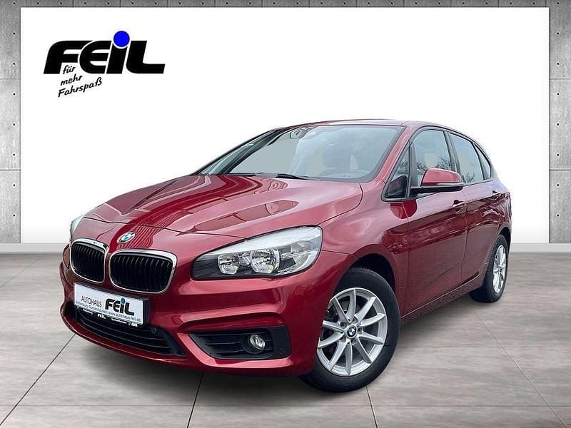 Gebraucht BMW 214 Advantage 95 PS (69 kW) 2015 Flamencorot brillanteffekt met Van / Kleinbus