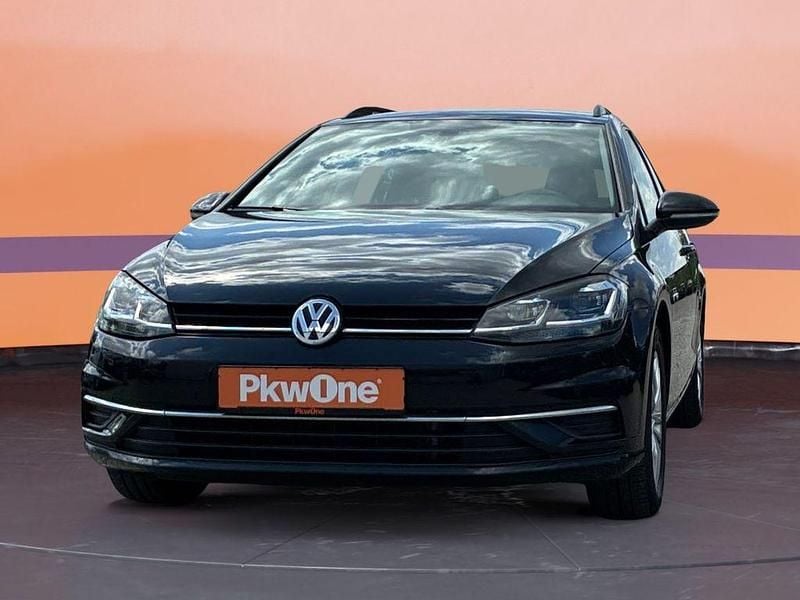 Schwarz Gebraucht 2020 VW Golf VII Comfortline Kombi | 16.980 € (Fairer Preis) - Bild 1/4