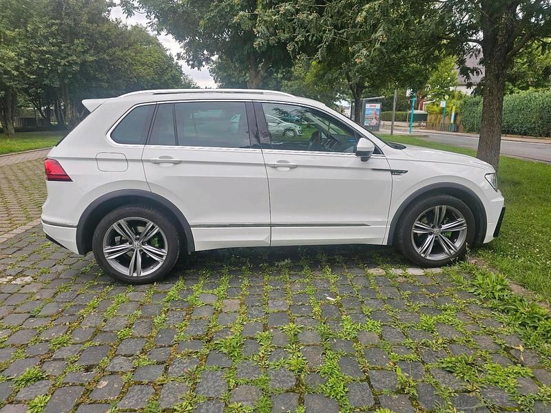 Weiß Gebraucht 2017 VW Tiguan R SUV | 21.000 € (Superpreis) - Bild 1/4