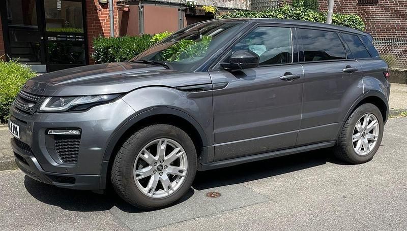 Grau Gebraucht 2019 Land Rover Range Rover evoque SUV | 24.000 € (Fairer Preis) - Bild 1/4