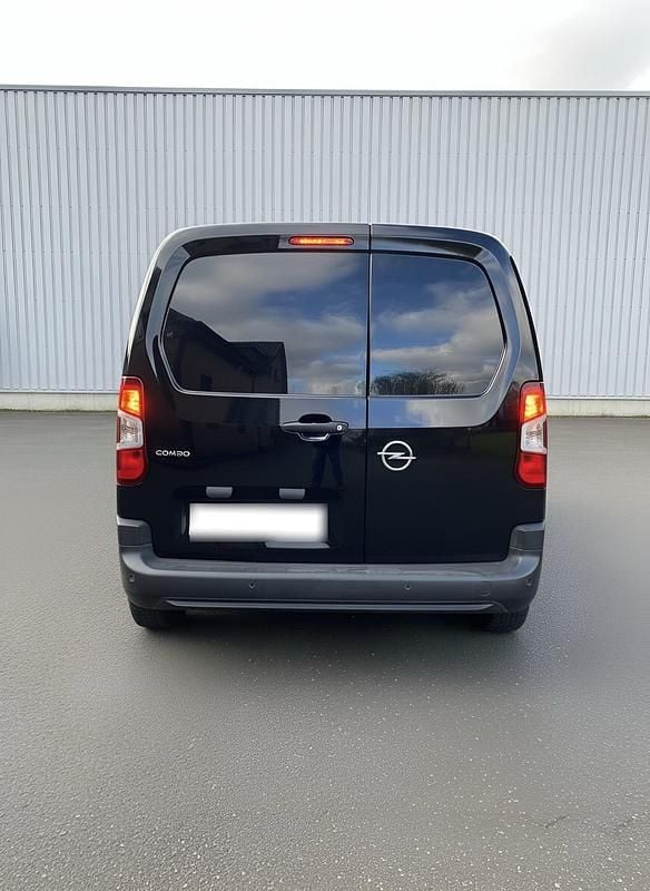 Gebraucht Opel Combo 81 PS (59 kW) 2022 Schwarz Van / Kleinbus