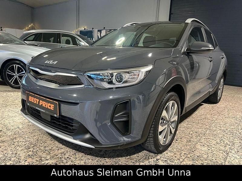 Gebraucht Kia Stonic Vision 84 PS (61 kW) 2023 Grau SUV