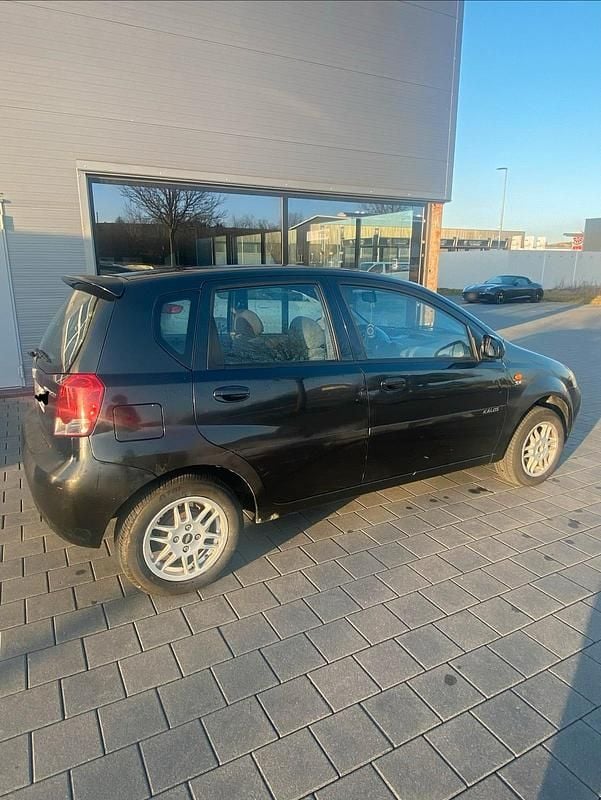 Gebraucht Chevrolet Kalos 83 PS (61 kW) 2005 Schwarz Kleinwagen