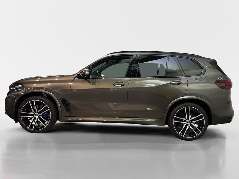 Gebraucht BMW X5 M Sport 286 PS (210 kW) 2024 Manhattan metallic SUV