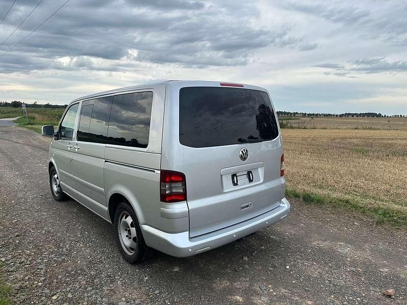 Gebraucht VW Transporter Highline 174 PS (127 kW) 2004 Silber Van