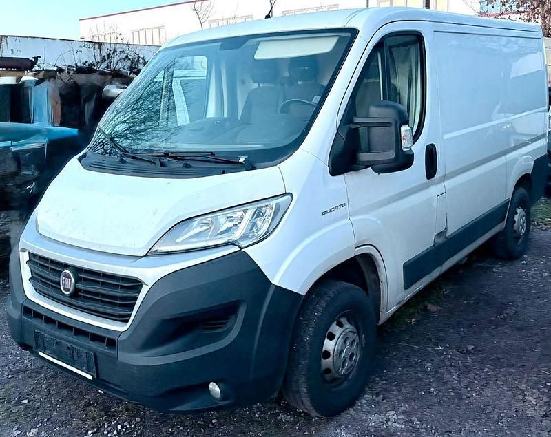 Weiß Gebraucht 2018 Fiat Ducato Van | 8.900 € (Superpreis) - Bild 1/2