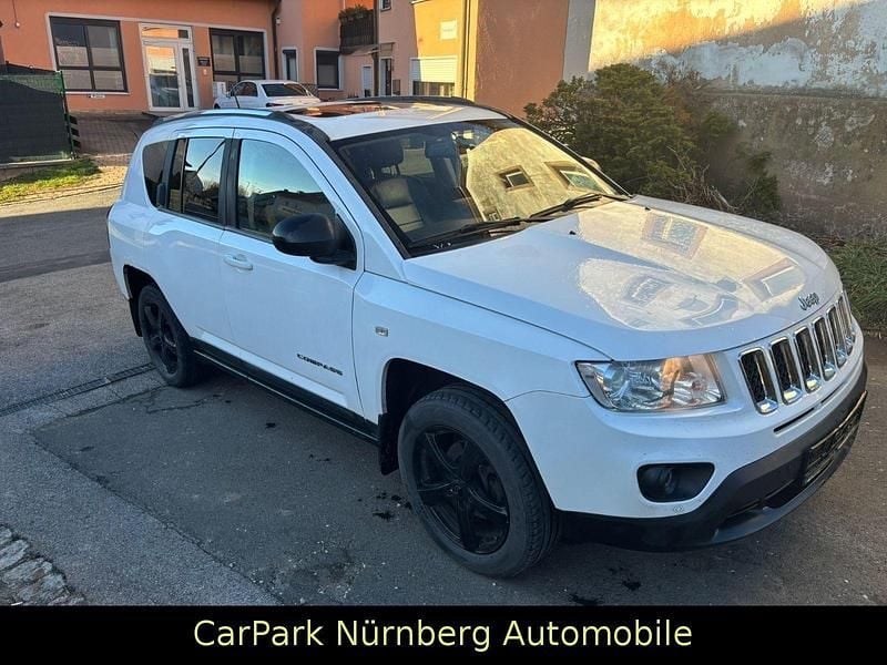 Weiß Gebraucht 2011 Jeep Compass Limited SUV | 2.999 € (Superpreis) - Bild 1/3