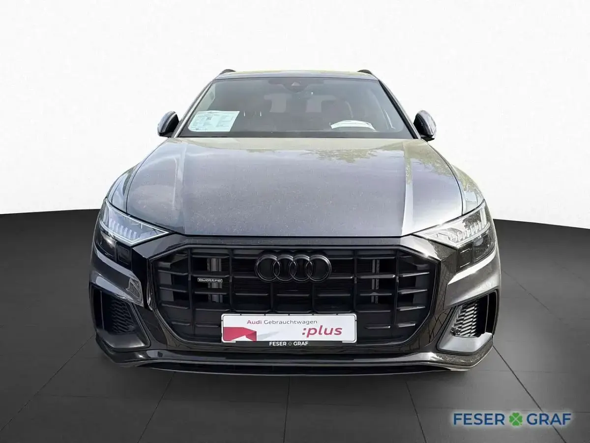 Gebraucht Audi Q8 Ambiente 381 PS (280 kW) 2023 Grau SUV