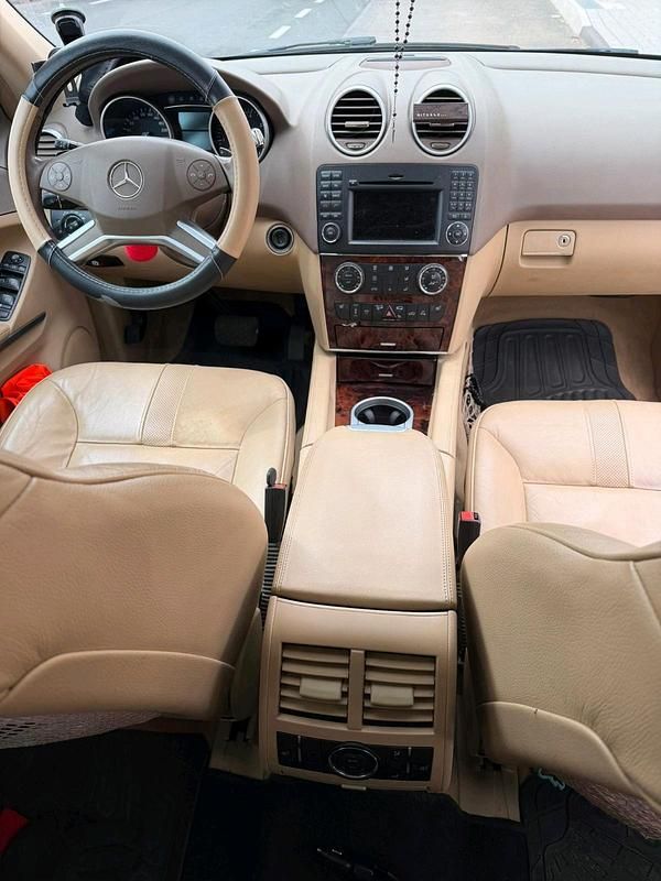 Second-hand Mercedes ML350 2011 Alb SUV