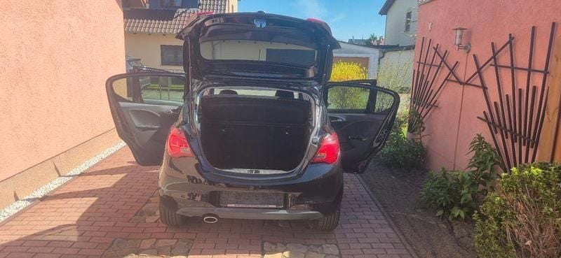 Second-hand Opel Corsa Active 90 CP (66 kW) 2016 Negru Hatchback