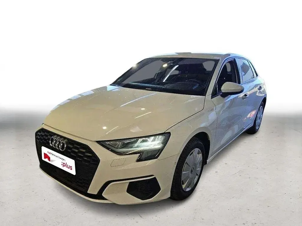 Gebraucht Audi A3 S-Line 110 PS (80 kW) 2024 Weiß Limousine