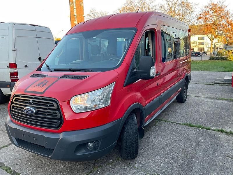 Rot Gebraucht 2015 Ford Transit Kombi | 15.351 € (Teuer) - Bild 1/4