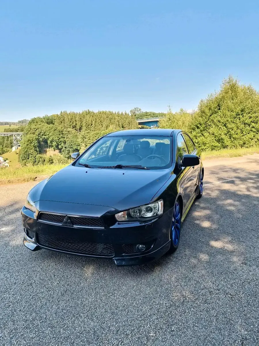 Gebraucht Mitsubishi Lancer 140 PS (102 kW) 2007 Schwarz Limousine