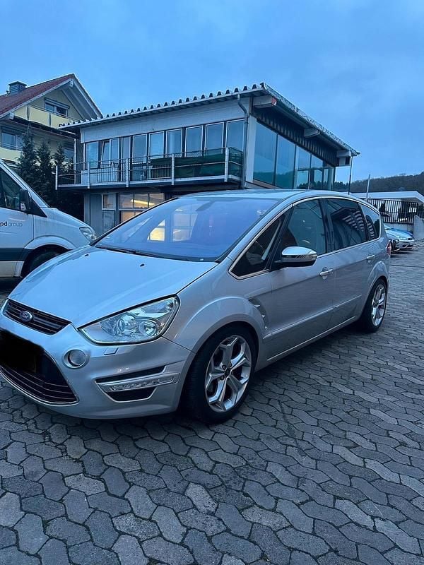 Gebraucht Ford S-MAX S 185 PS (136 kW) 2013 Silber Van / Kleinbus