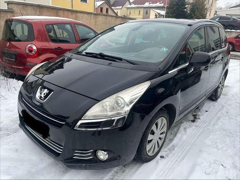 Gebraucht Peugeot 5008 Platinum 163 PS (119 kW) 2011 Schwarz perla nera Van / Kleinbus