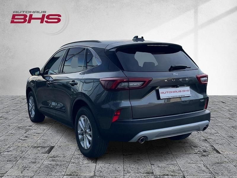Neu Ford Kuga Titanium 152 PS (111 kW) 2025 Magneticgrau (grau) SUV