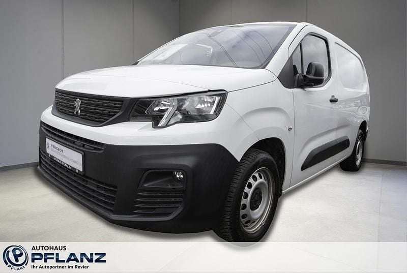 Weiss Gebraucht 2019 Peugeot Partner Premium Van / Kleinbus | 15.985 € (Fairer Preis) - Bild 1/4