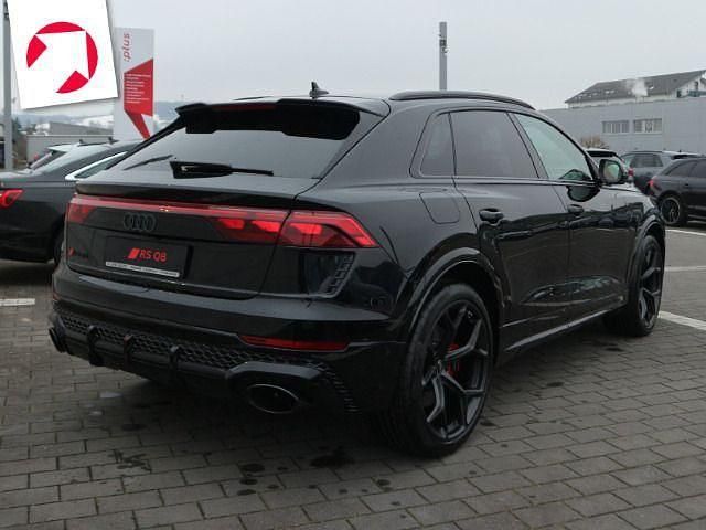 Neu Audi RS Q8 Performance 640 PS (470 kW) 2025 Mythosschwarz metallic SUV
