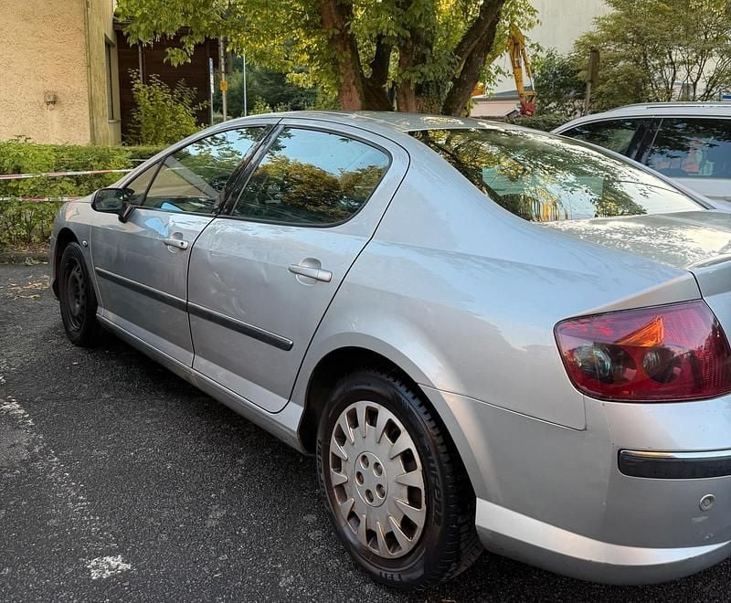 Grau Gebraucht 2005 Peugeot 407 Kleinwagen | 750 € (Guter Preis) - Bild 1/4